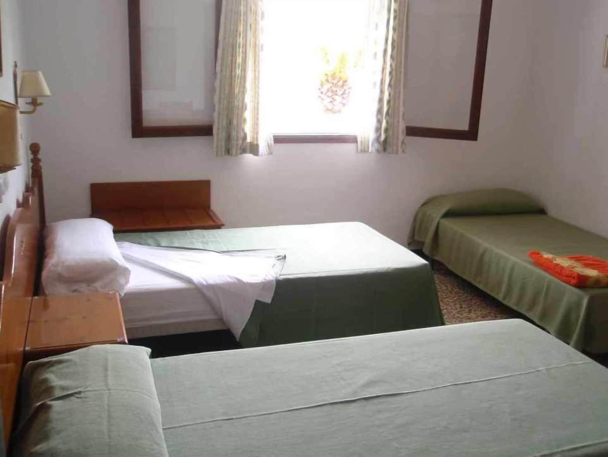 Hostal La Ceiba Cala d'Or  Exterior photo